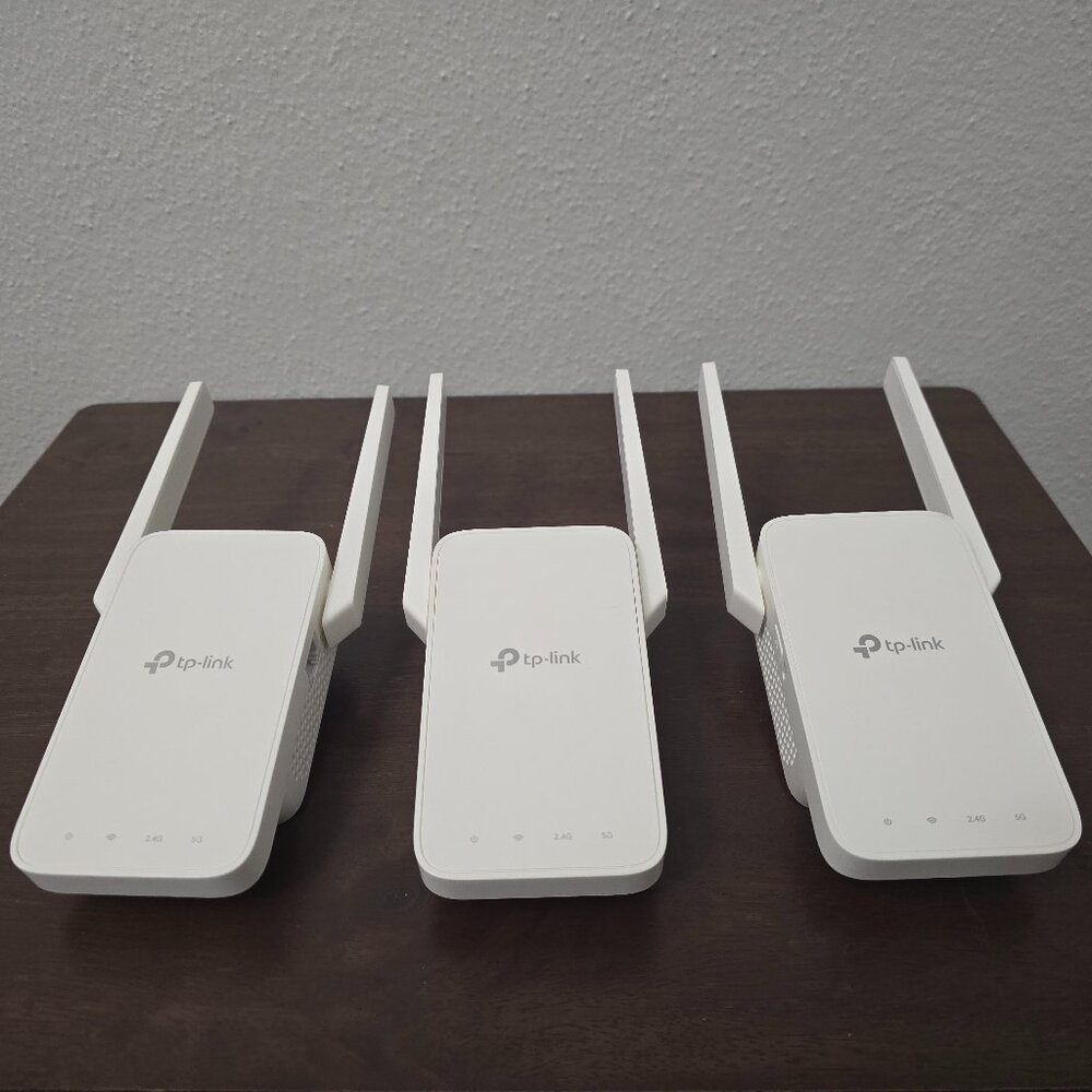 CALIX WI FI PLUG IN EXTENDERS. ALL 3 NEW